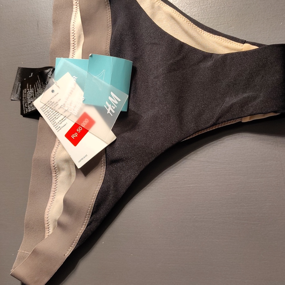 H&M Black With Taupe Trim Bathing Suit Bottom Only Size Small NWT
